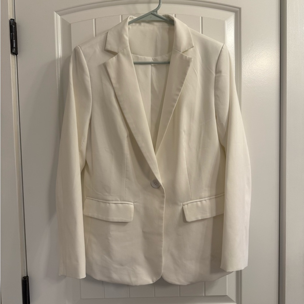 Elegant White Women's Blazer
